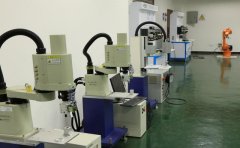 沉庆文理学院创办西南地域首个机械人工